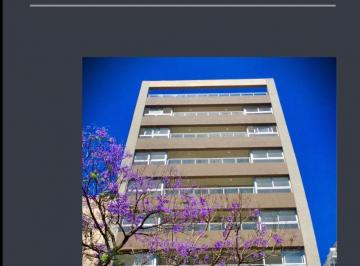 Departamento de 2 ambientes, Quilmes · Departamento de 55 m² con 1 Dormitorio y Cochera en Venta en Quilmes