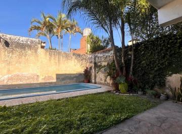 Casa · 320m² · 5 Ambientes · 2 Cocheras · Casa en Venta - Juramento 700
