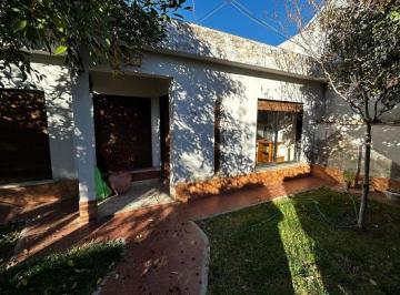 Casa de 4 ambientes, Cipolletti · Casa en Venta 3 Dorm.