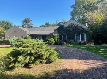 Casa de 5 ambientes, Ituzaingó · Casa con 2683 m² en Venta y Alquiler en Los Pingüinos Country Club