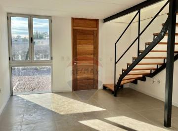 Casa · 61m² · 3 Ambientes · 1 Cochera · Venta de Casa en San Josè de Carrasco