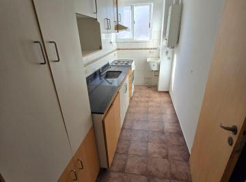 Departamento de 3 ambientes, Parque Patricios · 3amb Av Garay 3100 Edificio en Esquina Ne Split Estufas Baulera Bajas Expensas