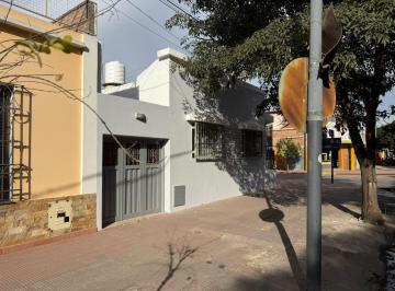Casa · 86m² · 5 Ambientes · 1 Cochera · Venta Casa de Dos Dorm. Sobre La Av Bulnes Al 2400