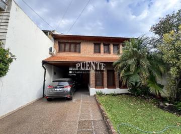 Casa · 150m² · 6 Ambientes · 2 Cocheras · Casa en Banfield Oeste