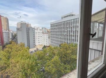 Departamento · 42m² · 2 Ambientes · Alquiler Depto 2 Ambientes con Balcon a La Calle