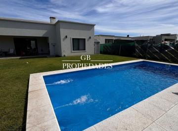 GBB-GBB-1686_2 · Venta de Casa en Santa Elisa, 4 Dorm. Pilar del Este