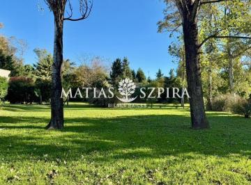 Terreno · 725m² · Nuevo Lote Central en Casco de Alvarez!