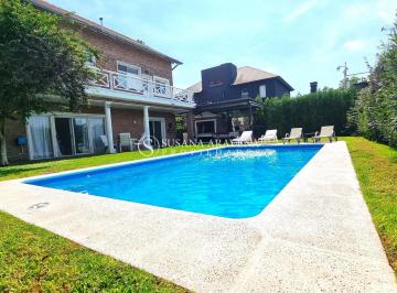 Casa · 412m² · 6 Ambientes · 1 Cochera · Casa en Venta en La Colina, Tigre, G. B. a. Zona Norte