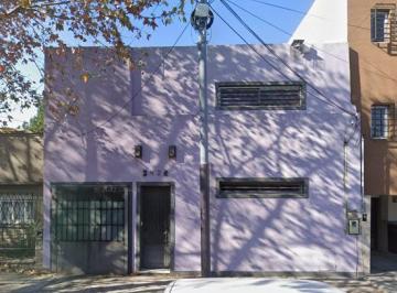 Casa · 130m² · 6 Ambientes · 1 Cochera · Casa en Venta - 5 Dorm. 3 Baños - Cochera - 277 m² - Lanús Oeste