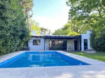 Casa · 300m² · 3 Dormitorios · Casa 3 Dorm. a La Venta en City Bell