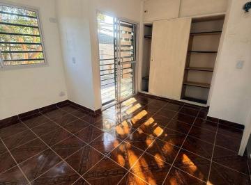 Departamento de 2 ambientes, Hurlingham · Departamento con 1 Dormitorio en Alquiler en Villa Tesei