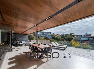 Casa · 355m² · 6 Ambientes · 2 Cocheras · 3 Dorm + Escritorio + Taller - Pileta y Vistas - La Rufina