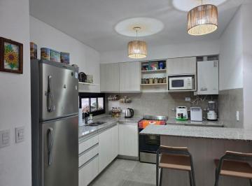 Casa · 127m² · 4 Ambientes · 1 Cochera · Dúplex en Housing de Miradores, Manantiales