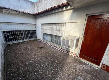 PH · 79m² · 4 Ambientes · PH 4 Amb. Al Fondo en Venta - San Martin Frente a La Unsam