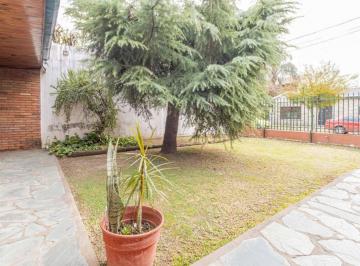 Casa · 118m² · 4 Ambientes · 1 Cochera · Oportunidad en Palomar/lote Propio, Pileta.