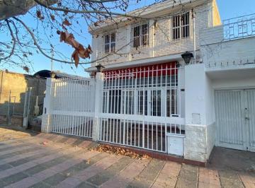 Local comercial en Alquiler de 7 ambientes · Local Comercial en Alquiler, Zona Comercial Inmejorable
