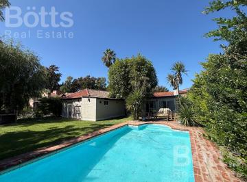 Casa · 225m² · 7 Ambientes · 5 Cocheras · Casa en Venta en Country Club Banco Provincia