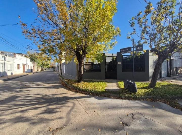Casa · 95m² · 2 Dormitorios · 1 Cochera