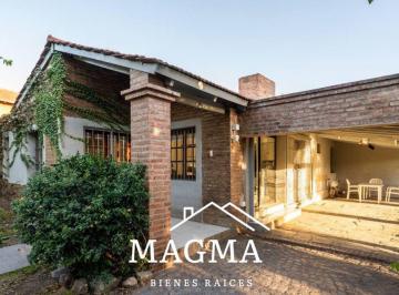 Casa de 6 ambientes, Córdoba · Casa en Venta Villa Belgrano! - 3 Dorm. + Pileta!