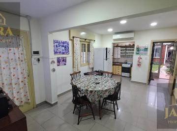 Casa · 99m² · 3 Ambientes · Casa en Venta en Sarandí