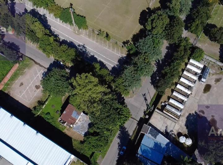 Terreno · 1335m²