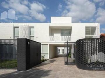 PH · 79m² · 3 Ambientes · 1 Cochera · Venta PH 3 Amb Ituzaingo Norte Complejo Cerrado