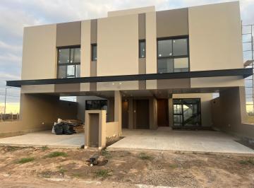 Casa de 6 ambientes, Córdoba · Duplex 3 Dor. Campos de Manantiales / Categoria Premiun