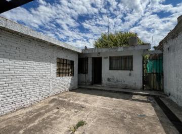 Casa · 178m² · 3 Ambientes · 2 Cocheras · Venta Casa Refaccionar 2 Dorm Barrio Comercial