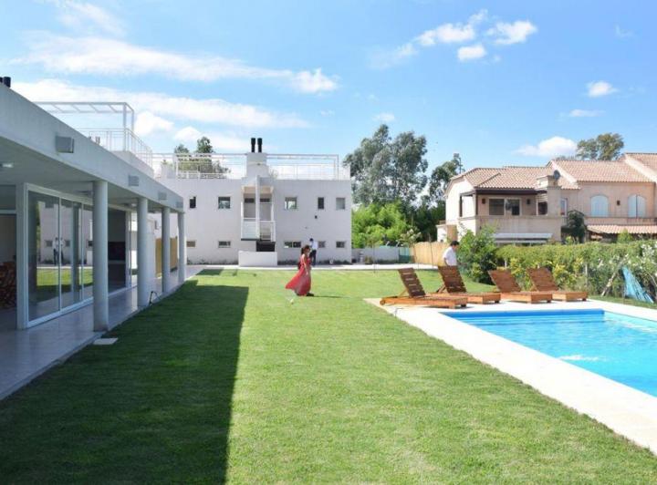 Departamento · 100m² · 3 Ambientes · 1 Cochera