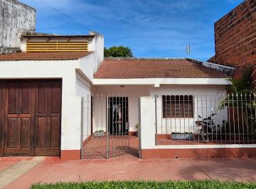 Casa · 150m² · 4 Dormitorios · 1 Cochera · Casa 4 Dorm. y Quincho en Barranqueras