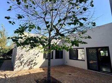 Casa de 6 ambientes, Escobar · Las Liebres Venta 4 Dorm Ulrich Propiedades