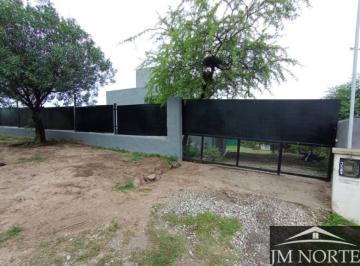 Casa de 3 ambientes, El Manzano · Casa en Alquiler - Dos Dorm. - El Manzano