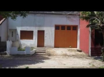 Casa · 130m² · 4 Ambientes · Casa en Venta - 3 Dorm. 2 Baños - General San Martín