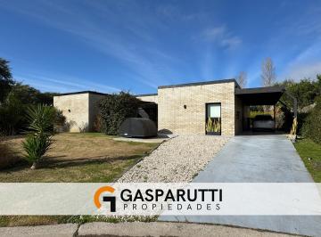 Casa · 165m² · 4 Ambientes · 4 Cocheras · Casa en Venta en San Matías