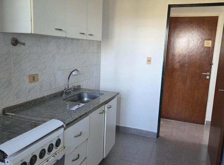 Departamento · 60m² · 5 Ambientes · 1 Cochera