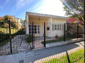 Casa · 128m² · 4 Ambientes · Casa en Martinez