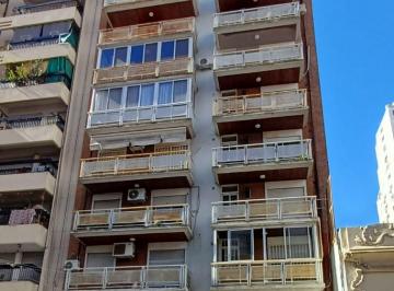 Departamento de 2 ambientes, Rosario · Laprida 833 Piso 1º Depto 2º