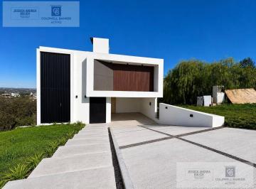 Casa · 440m² · 8 Ambientes · 2 Cocheras · Venta Casa 3 Dorm La Deseada Country a Estrenar