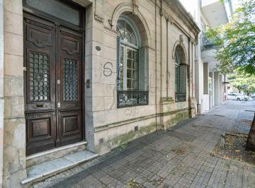 Casa · 260m² · 5 Ambientes · Casa 4 Dorm. en Venta en La Plata