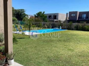 Casa · 110m² · 4 Ambientes · 1 Cochera · Casa en Venta en Santa Lucia, Pilar del Este, Pilar