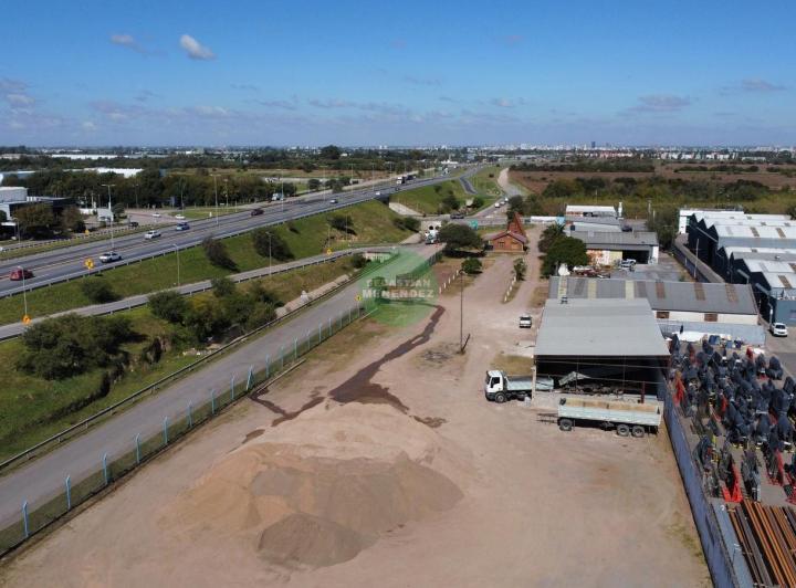 Terreno · 400m²