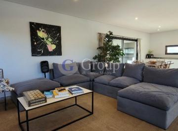 Casa · 170m² · 5 Ambientes · 2 Cocheras · Casa en Venta en Santa Elisa, Pilar del Este