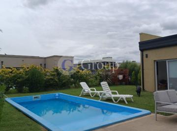 Casa · 163m² · 5 Ambientes · Casa en Venta en San Ramón, Pilar del Este, Pilar con Pileta