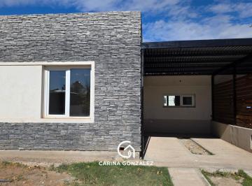 Casa · 43m² · 3 Ambientes · Alquiler de Casa en Barrio La Falda de 2 Dorm. - Cipolletti