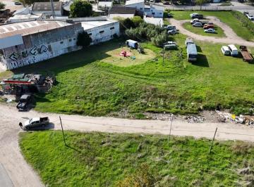 Terreno · 4680m² · Gran Lote Sobre Av Champagnat