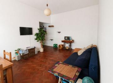 Departamento · 50m² · 2 Ambientes · Oportunidad Excepcional en Almagro | Amplio Departamento de Dos Ambientes con Bajas Expensas