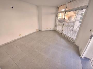 Local comercial · 19m² · Alquiler Local Comercial Esquina Ameghino y Buenos Aires