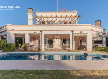 Casa de 5 ambientes, Vistalba · Casa Chalet | 2 Plantas | 2 Dorm | 2 Baños