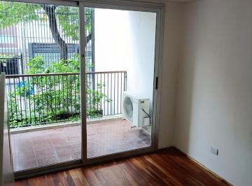 Departamento · 45m² · 1 Ambiente · 1 Cochera · Impecable! Monoambiente con Cochera, Balcón y Patio en Excelente Ubicación - Venta con Renta