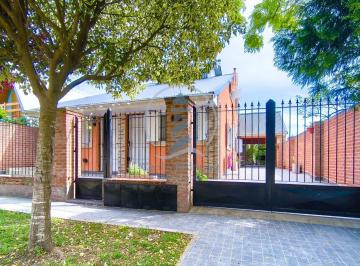 PH · 40m² · 2 Ambientes · 1 Cochera · Alquilo 24 Meses Dpto. Tipo PH 2 Amb. Amoblado